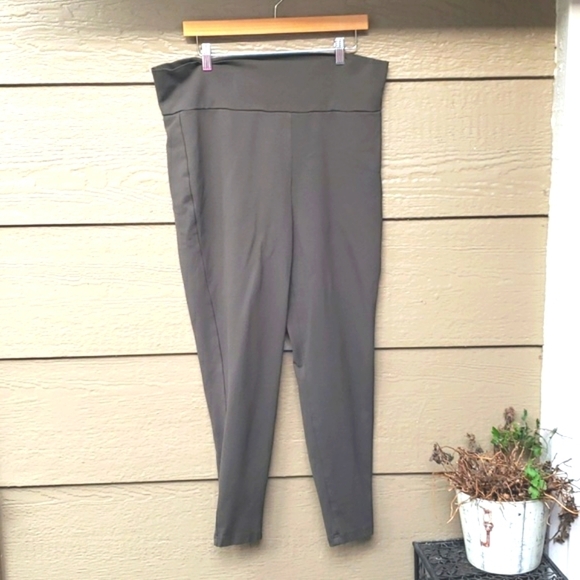 F21 Forever21+ Green high rise leggings knit 3x - Picture 1 of 7